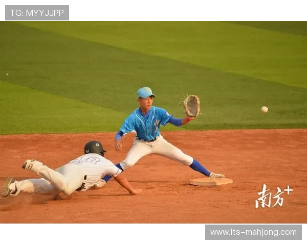 中山国际棒垒球中心获赞誉，教练称其具备举办世界级比赛条件