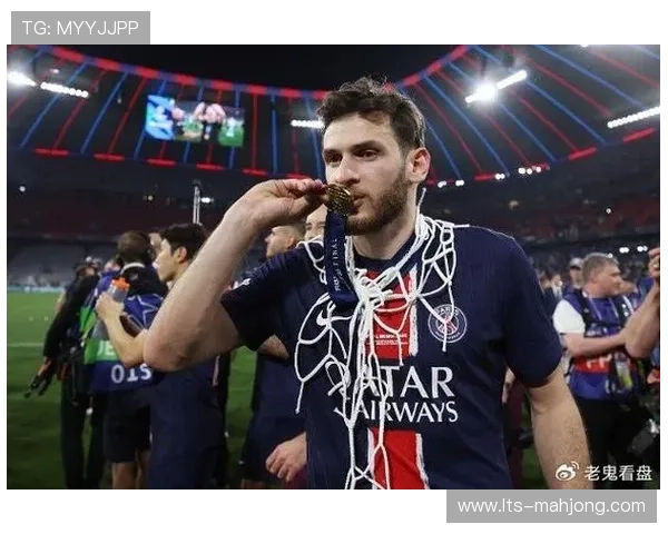 巴黎圣日耳曼五球横扫雷恩，克瓦拉茨赫利亚闪耀独中两元